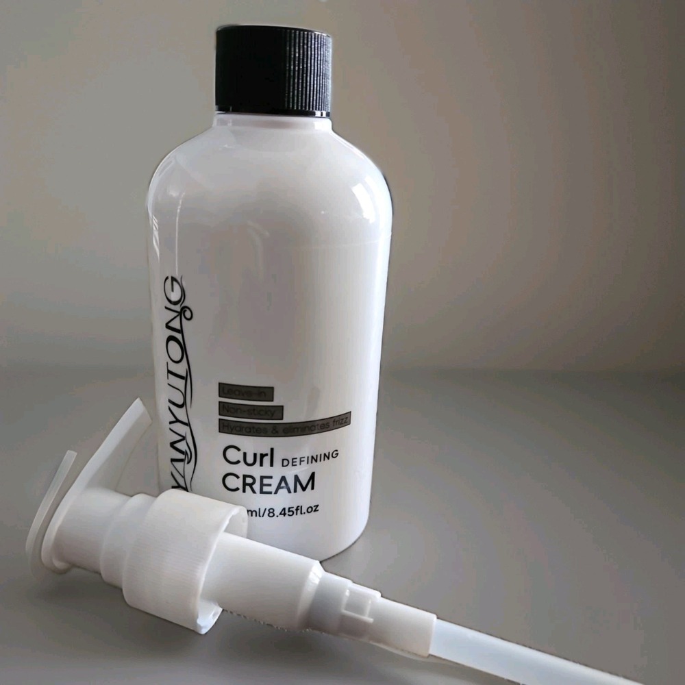 Yanyutong Curl Defining Cream With Pump 8.45 oz. Exp 7/28